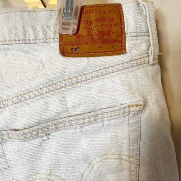 Levi’s 501 denim cutoff frayed shorts. - Picture 5 of 7